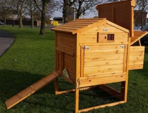 Grannary wooden chicken coop