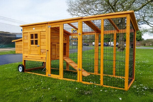 Portable Windsor Design Chicken Coop & Run
