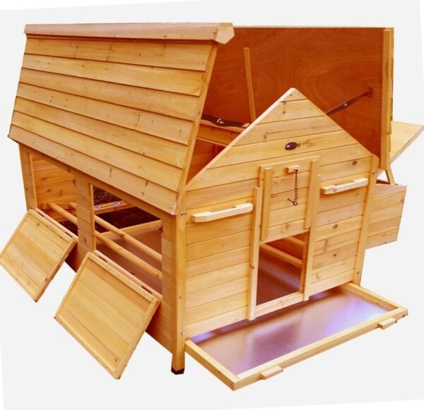 Nelly Air Portable - Fox Resistant Chicken House open left