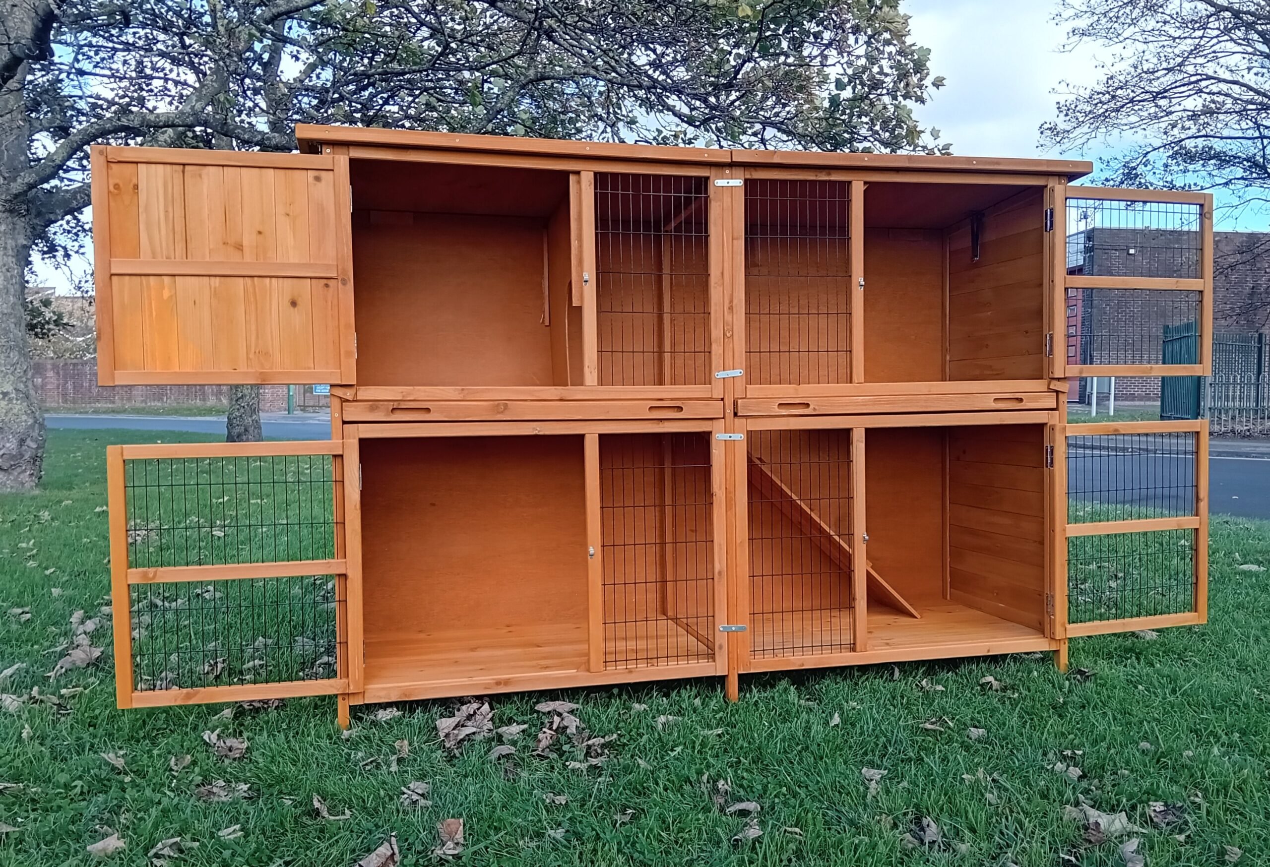 THUMPER DELUXE XL Rabbit Hutch – Welfare Standard Approved - Image 6